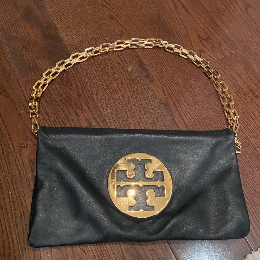 NAVY TORY BURCH REVA CLUTCH